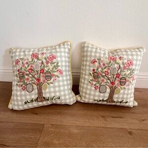 Vtg Set Of 2 PIER 1 BEADED EMBROIDERED SPRING EASTER EGG TREE GINGHAM PILLOW 16”